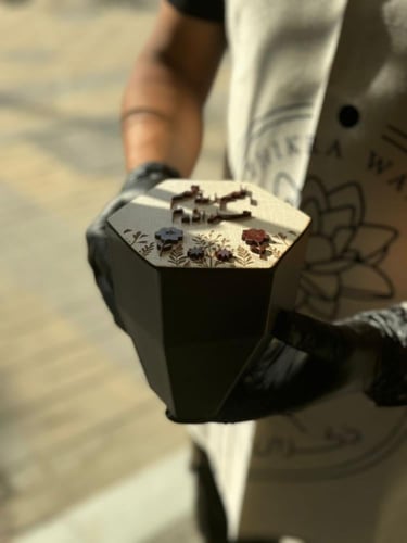 بوكس فايبر مع غطاء الخشب لتقديم مبلغ مالي