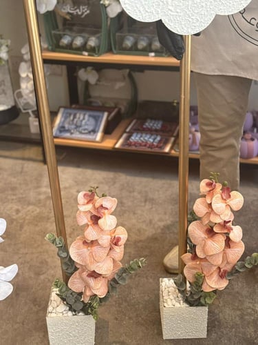 ستاند مواليد و الورده القماشيه