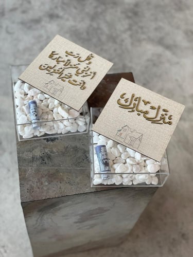 بوكس اكريلك مع غطاء خشب