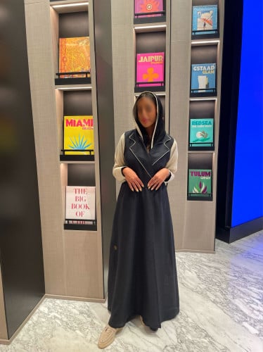 عباية سودا رسميه مع كم بيج