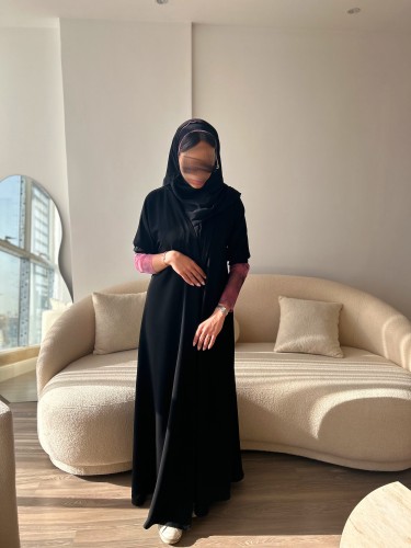 عباية كلوش مع كم ماسك
