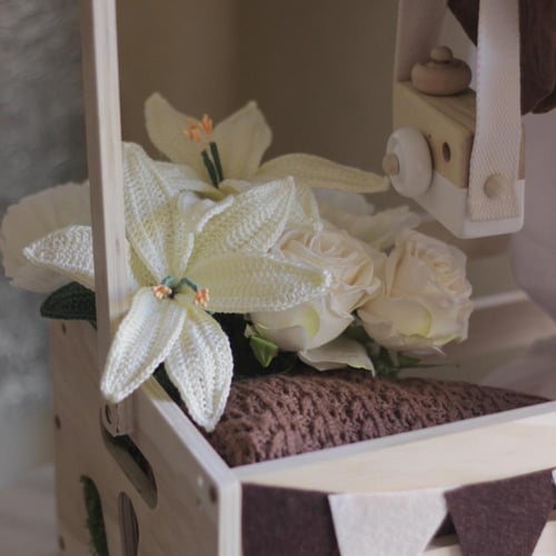 هديه مواليد (بني+أبيض)