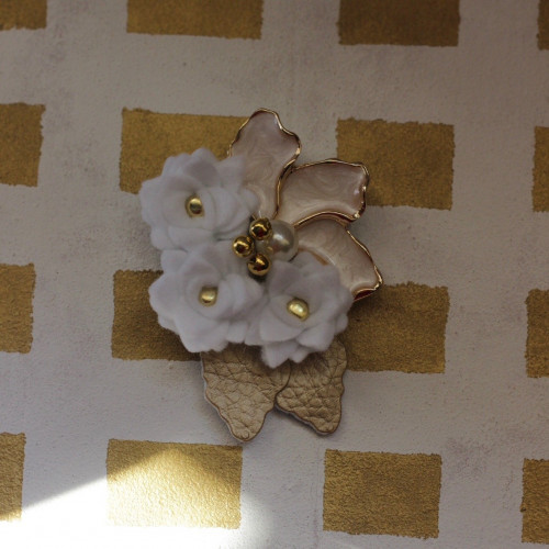 بروش صناعه يدويه(مقاس7,5*5سم)