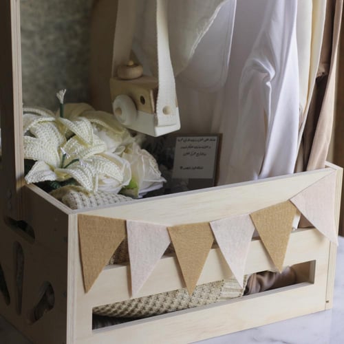 هديه مواليد (بيج+أبيض)