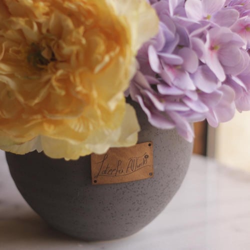 باقة ورد صناعي لون أصفر وبنفسجي