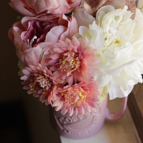 باقه ورد صناعي بكوب