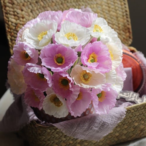 هديه بباقه وكوب ودبوس لطيفه(٩)