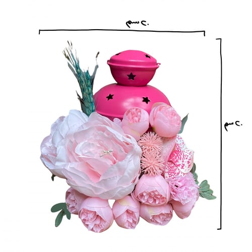 فانوس مزين بالورد الصناعي