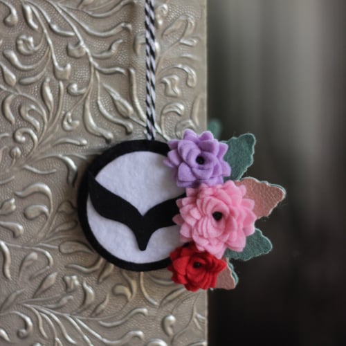 تعليقه سيارة بقماش الجوخ