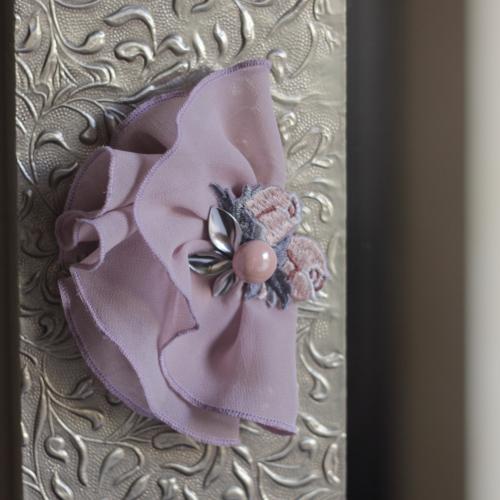 بروش صناعة يدوية (مقاس13*9سم)