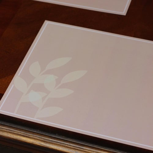 مفرش(لباد) لون بيج وردي غامق