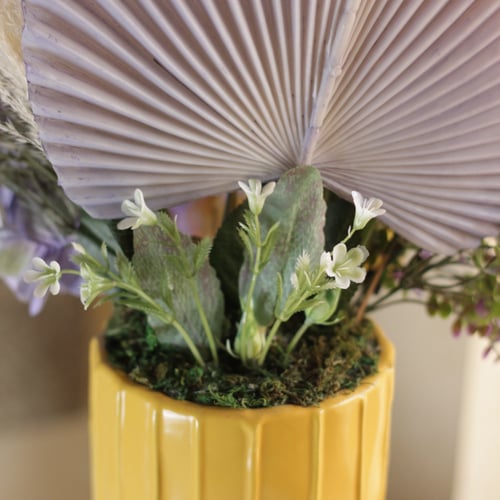 باقه ورد صناعي أصفر+بنفسجي