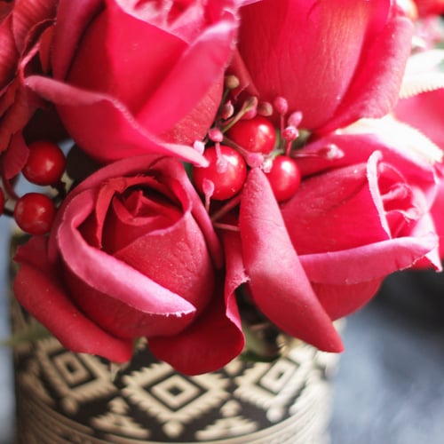 باقه ورد صناعي أنيقه