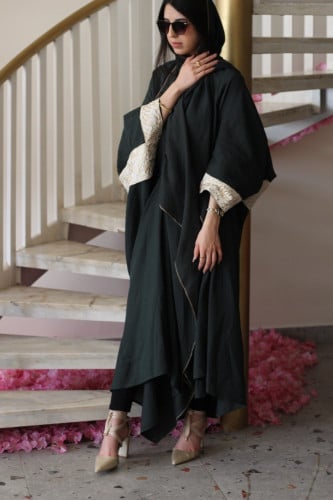 عباية قصة البشت