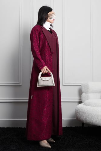 عباية جوليان