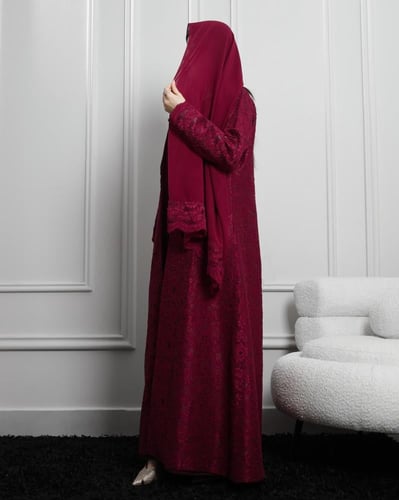 عباية جوليان