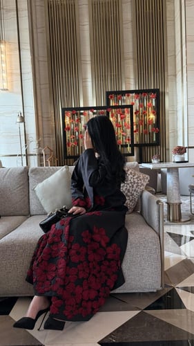 عباية فريال - طلب مسبق