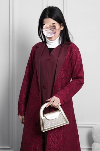 عباية جوليان