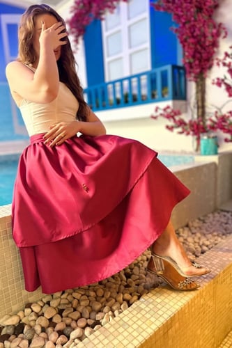 تنورة + توب الفراشة الفوشية