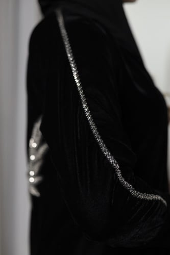 عباية الجناح مخمل