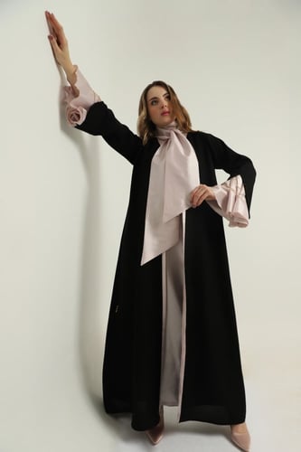 Barbi abaya