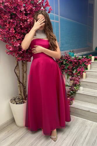 فستان اللؤلؤ الملكي