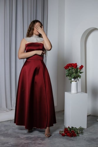 فستان اللؤلؤ الملكي