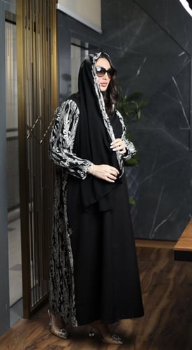 عبايه البيلسيه المطرز