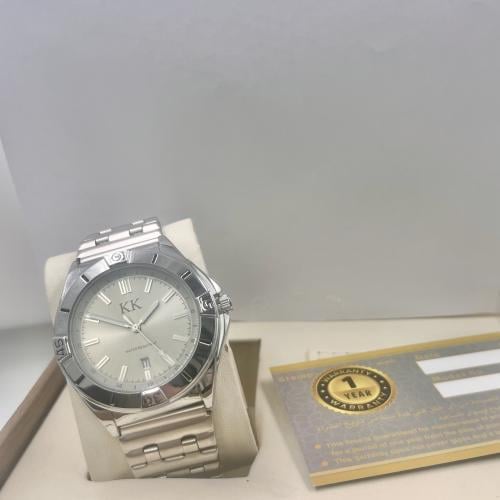 ساعة رجالية من KK لون فضي تيتانيوم