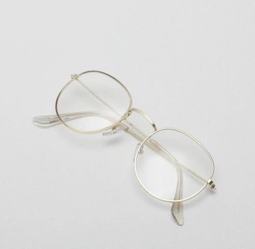 ايطار نظارة شفافة بعدسة زينة