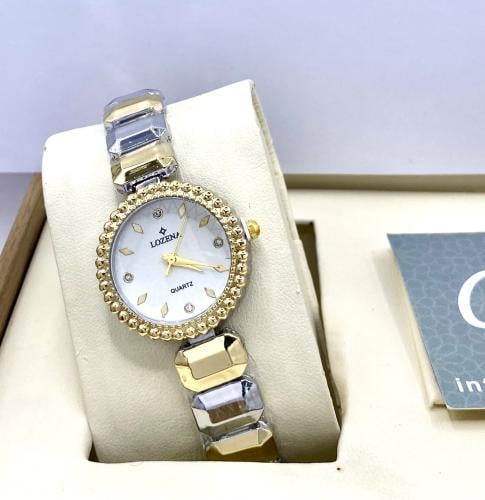 ساعة نسائية من SILVEDA لون ابيض