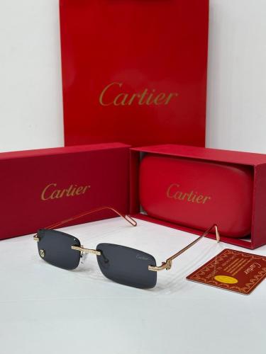 نظارة كارتير اسود اطار ذهبي