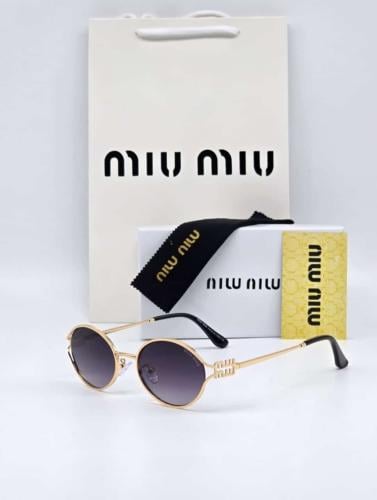 نظاراة Miu miu اسود فاتح اطار ذهبي