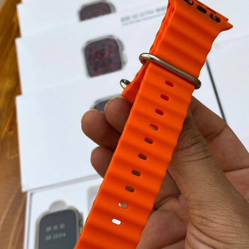 ساعة الترا الذكية تدعم الشريحة و تطبيقات التواصل