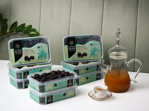 8 علب عجوة فاخرة (4 كيلو)