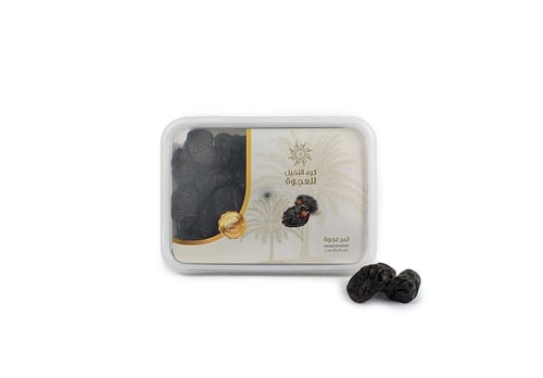 عجوة فاخرة نصف كيلو