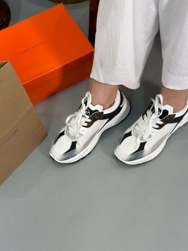 شوز لويس فيتون