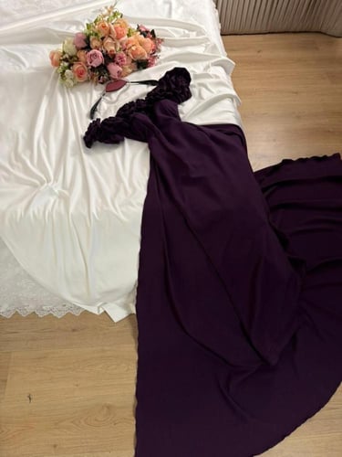 فستان نسائي