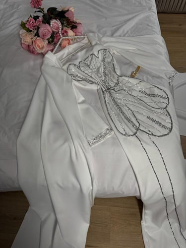 فستان نسائي