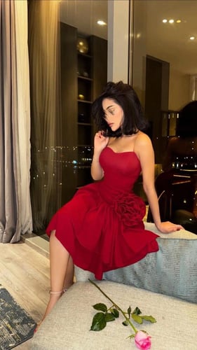 فستان نسائي