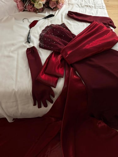 فستان نسائي