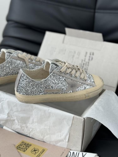 Golden goose