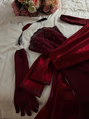 فستان نسائي