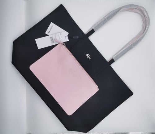 شنطة لاكوست دبل فيس