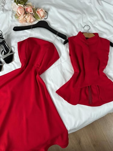 فستان نسائي