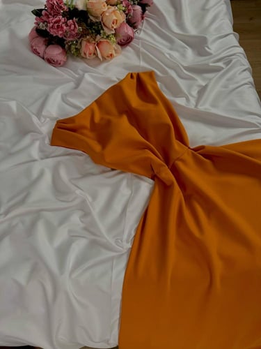 فستان نسائي