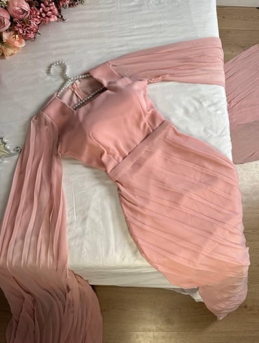 فستان العتيقي