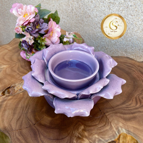 شمعدان من السيراميك بشكل وردة