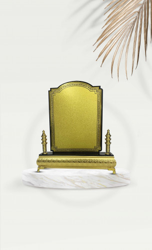 Luxury shield with box, size length 35×30 cm