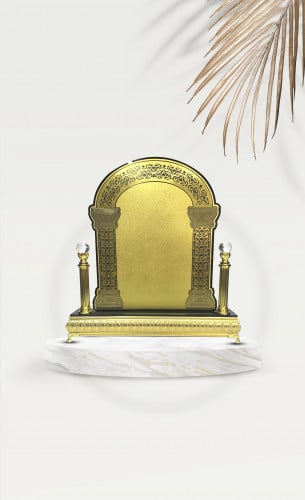 Luxurious shield with box, size length 44×42 cm